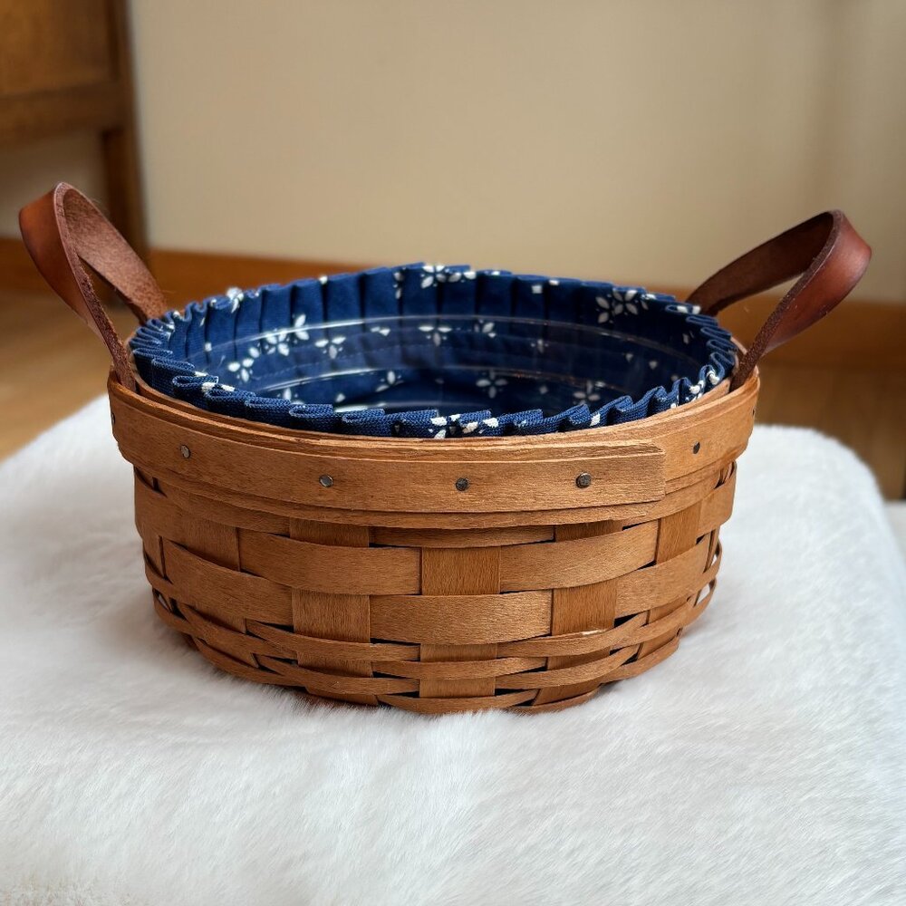 Longaberger Vintage Classic Brown Button Basket W/Plastic Protector & Blue Liner - Picture 3 of 16